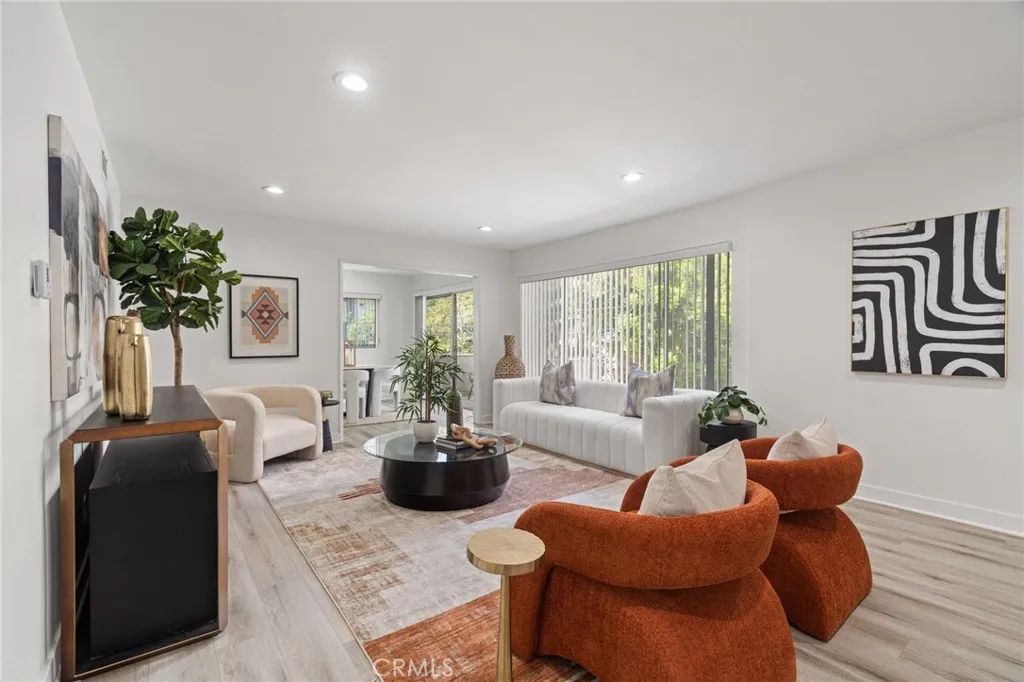 400 S Los Robles Avenue Unit 209, Pasadena, CA 91101 - Photo 2 of 31, Pasadena, CA