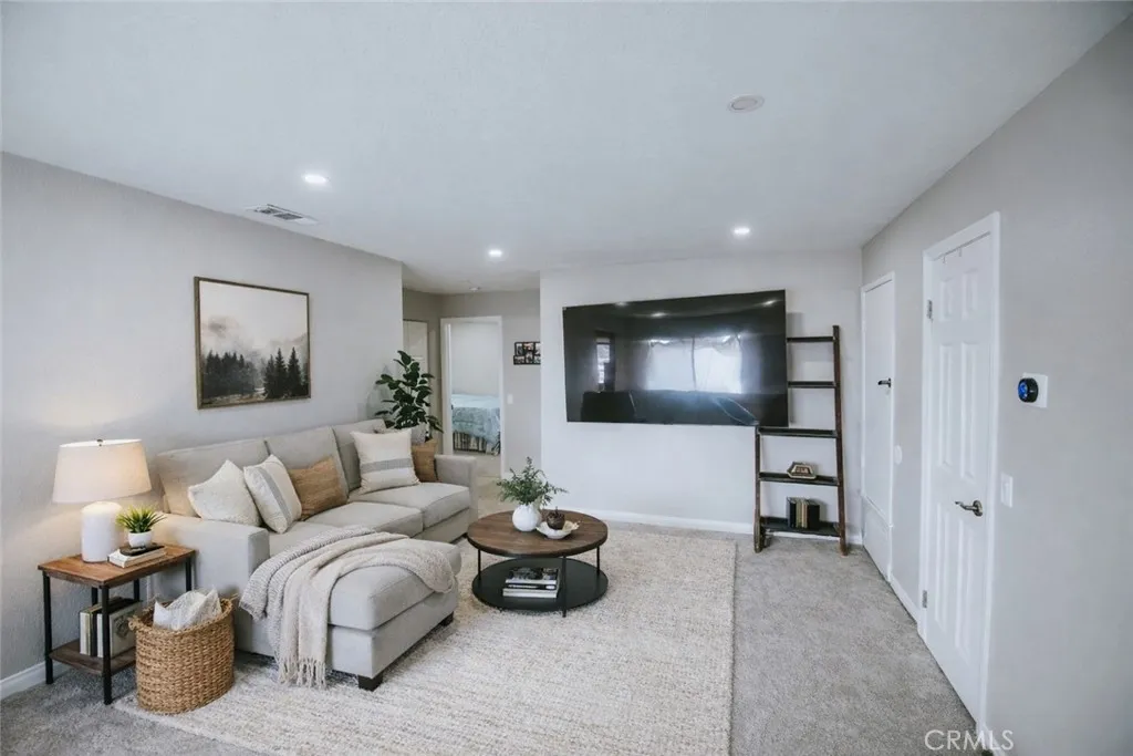 1554 Border Unit G, Corona, CA 92882 - Main photo, Corona, CA