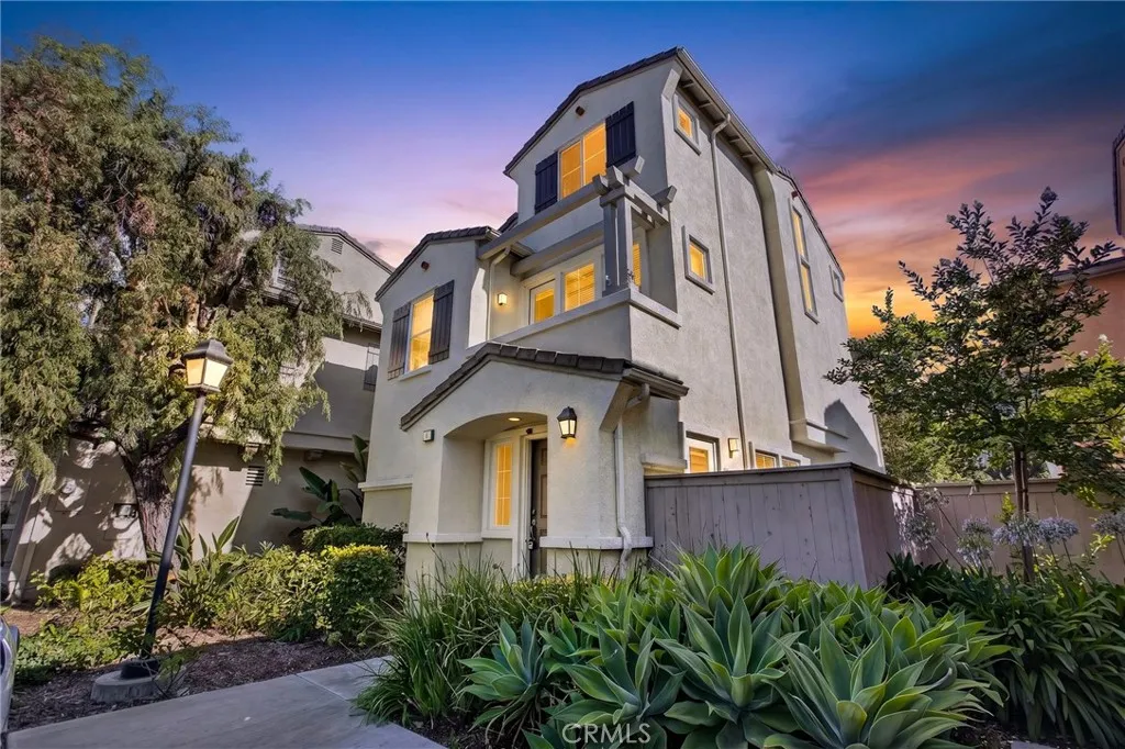 6 Madagascar, Irvine, CA 92618 - Main photo, Irvine, CA