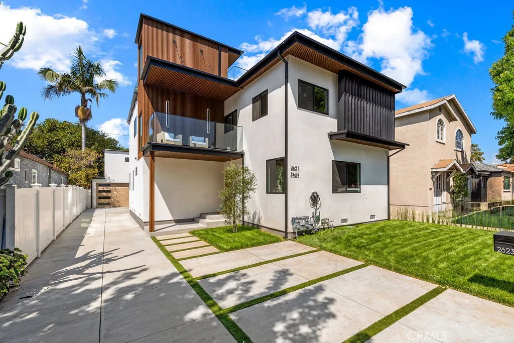 2621 S Bentley Avenue, Los Angeles, CA 90064 - Main photo, Los Angeles, CA