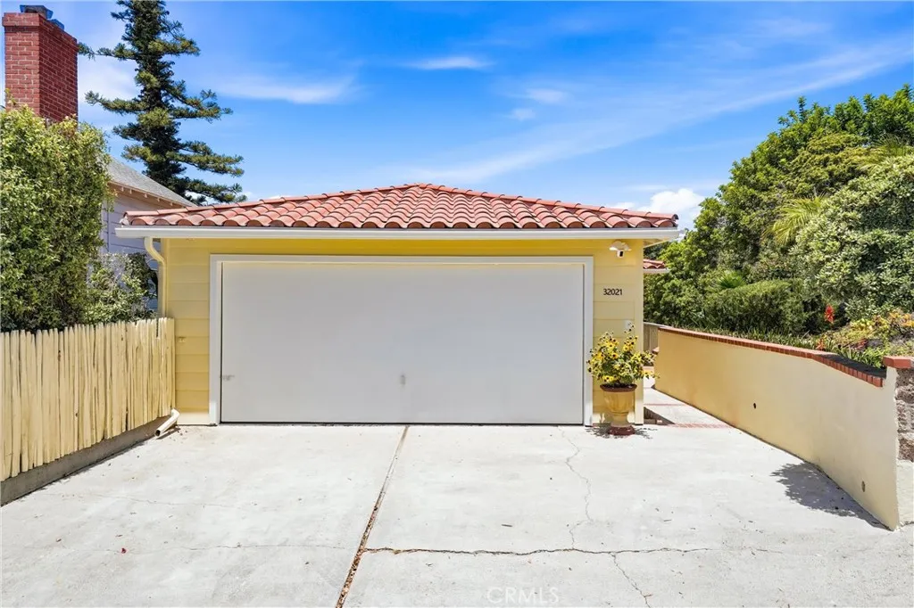 32021 Sunset Avenue, Laguna Beach, CA 92651 - Photo 2 of 41, Laguna Beach, CA
