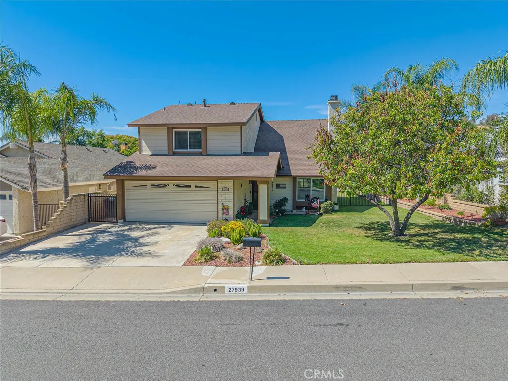 27939 Caraway Lane, Saugus, CA 91350 - Main photo, Saugus, CA