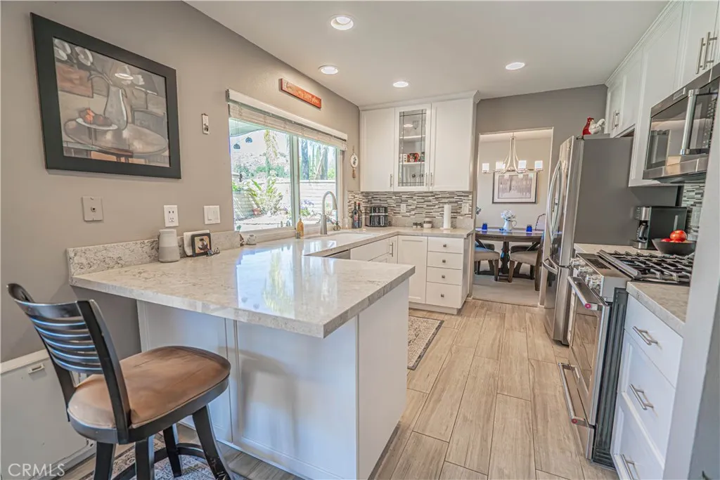27939 Caraway Lane, Saugus, CA 91350 - Photo 4 of 38, Saugus, CA