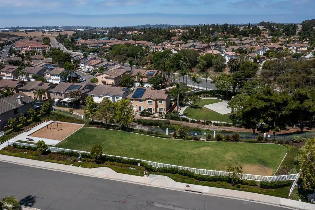 https://cdn.realtyfeed.com/cdn/127/306753648/083be8f4d62a9ae0596385dcb6f3136f.webp