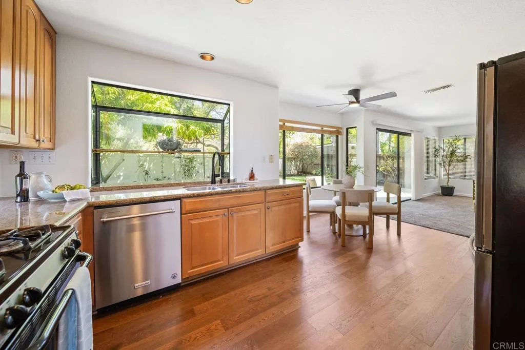 https://cdn.realtyfeed.com/cdn/127/306753648/da5bc868ff0a565c456614b0a815e9c7.webp