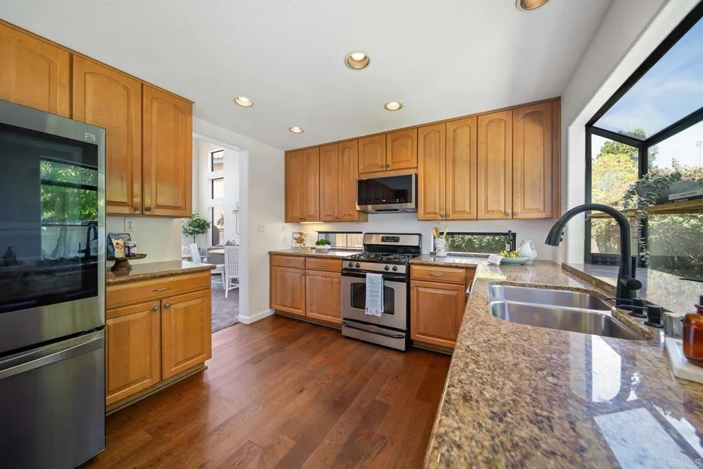 https://cdn.realtyfeed.com/cdn/127/306753648/eb4fc6181842e74f56de206ec41a4445.webp