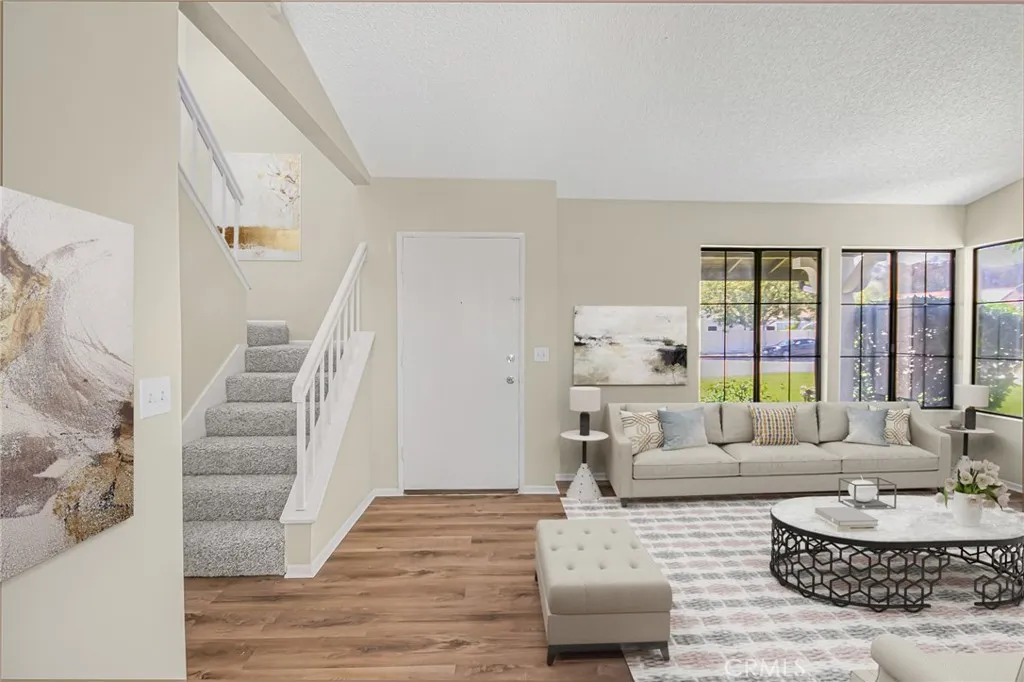 29524 Cambridge, Castaic, CA 91384 - Photo 5 of 29, Castaic, CA