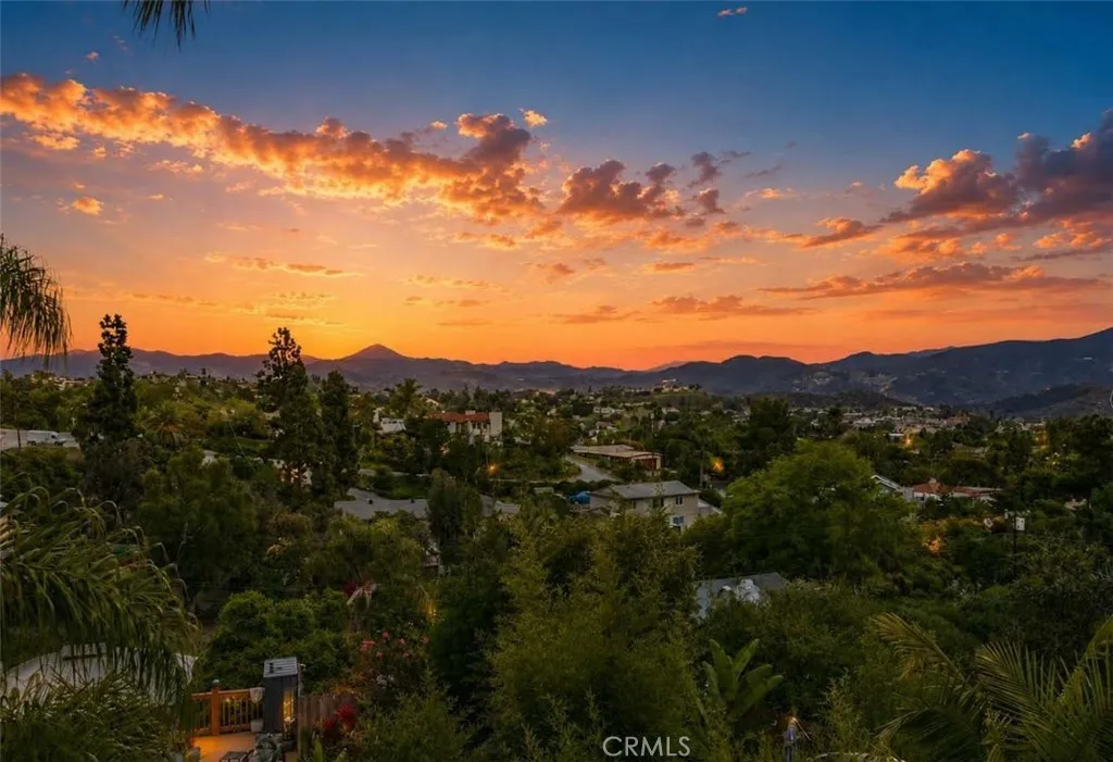 https://cdn.realtyfeed.com/cdn/127/306753680/76d72de5dca5ebbff05105e2e70c7240.webp
