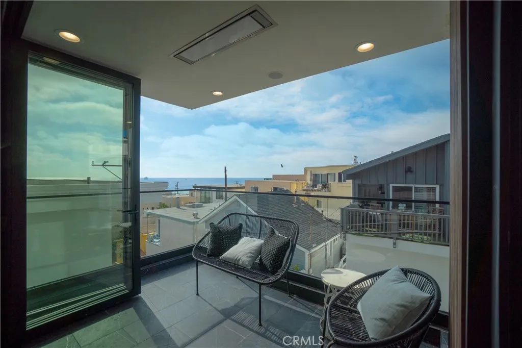 214 El Porto Street, Manhattan Beach, CA 90266 - Photo 5 of 46, Manhattan Beach, CA
