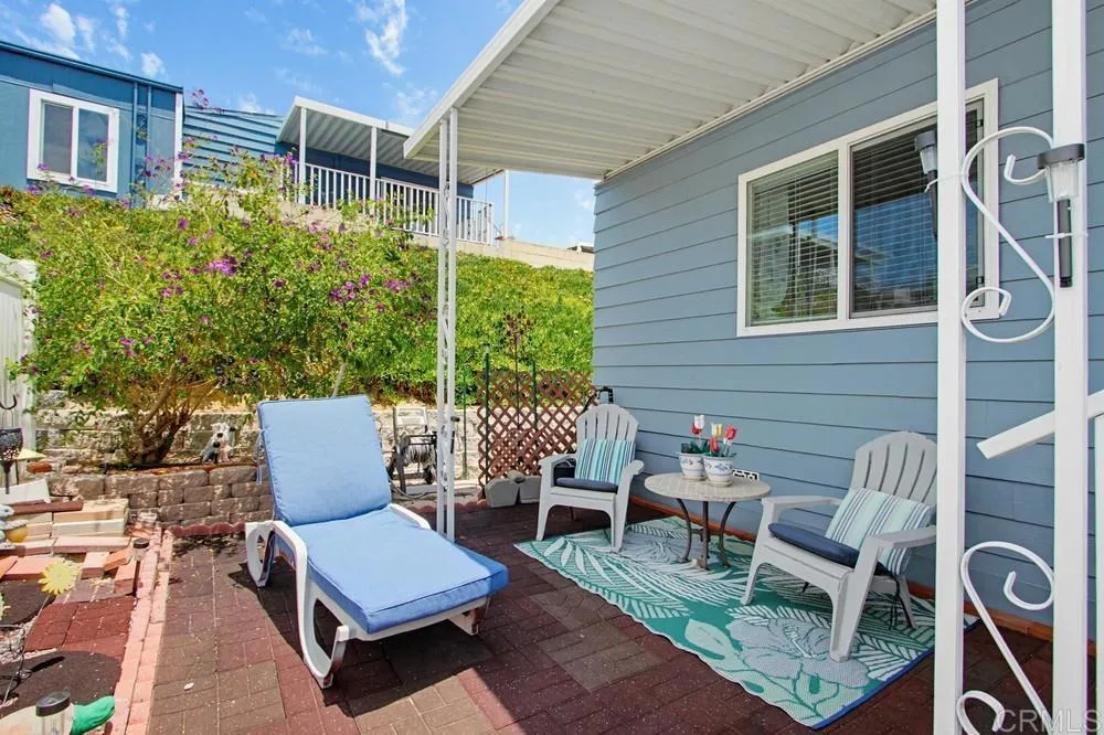 https://cdn.realtyfeed.com/cdn/127/306753693/689cf28d38709c474148216f6076b98d.webp