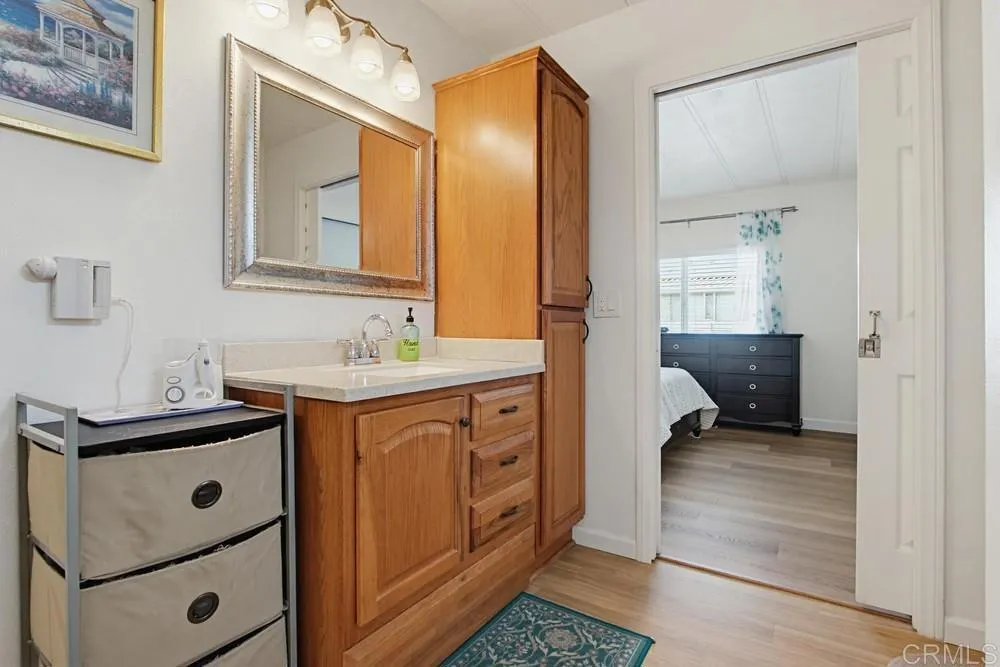https://cdn.realtyfeed.com/cdn/127/306753693/8a9bccf1864b7fd93a116a42c5fae172.webp