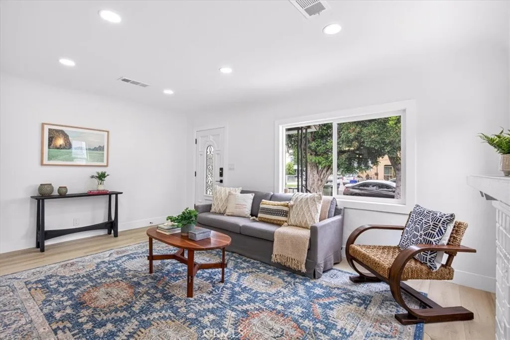 2430 S Cochran Avenue, Los Angeles, CA 90016 - Photo 5 of 28, Los Angeles, CA