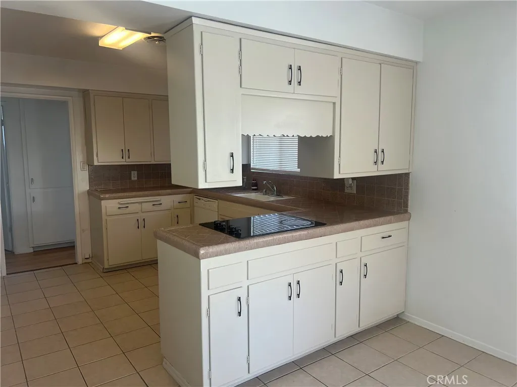 771 S Thompson, Hemet, CA 92543 - Photo 5 of 15, Hemet, CA