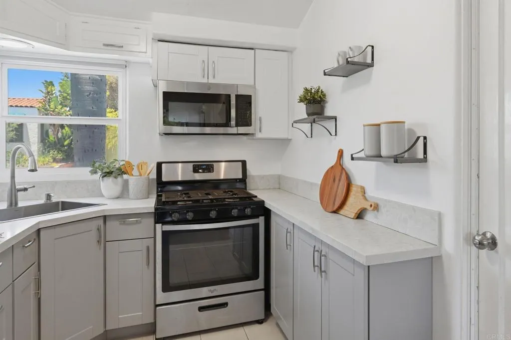 https://cdn.realtyfeed.com/cdn/127/306753729/7589496ba417592cbd5e8838325ac823.webp