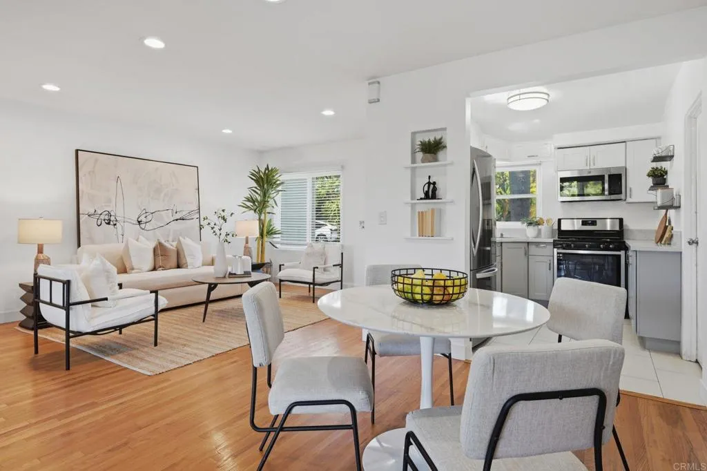 https://cdn.realtyfeed.com/cdn/127/306753729/c4643673e39bfe8d6b08bd73691079cf.webp