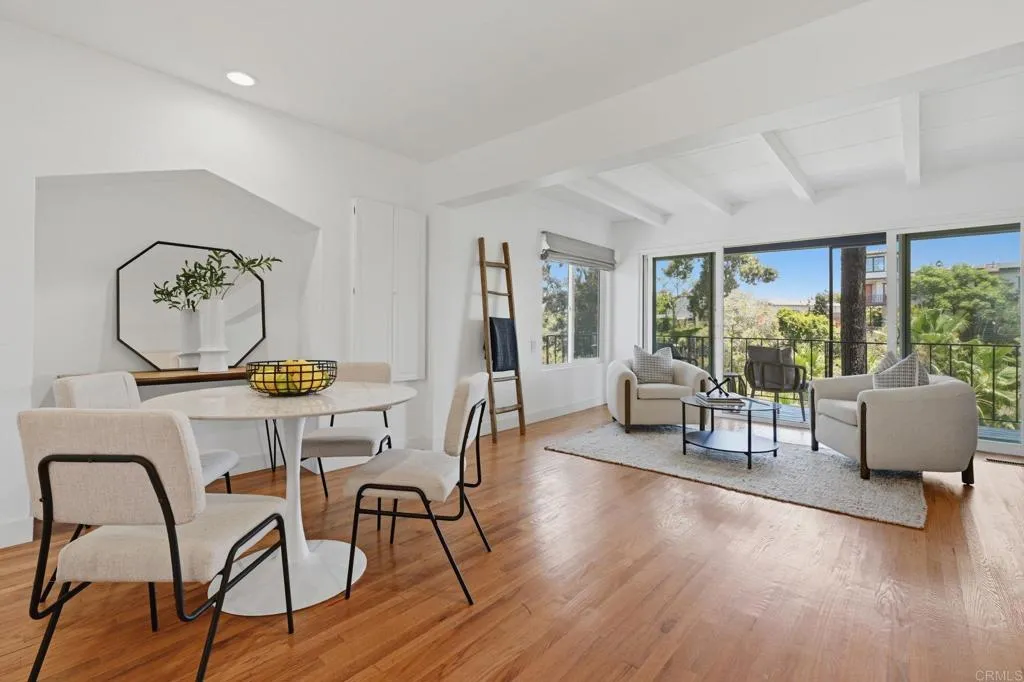 https://cdn.realtyfeed.com/cdn/127/306753729/eb5be3a69141d1ee1028e3b1ddb5f2f1.webp