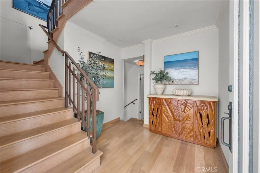 2461 Silverstrand Avenue, Hermosa Beach, CA 90254 - Photo 3 of 33, Hermosa Beach, CA