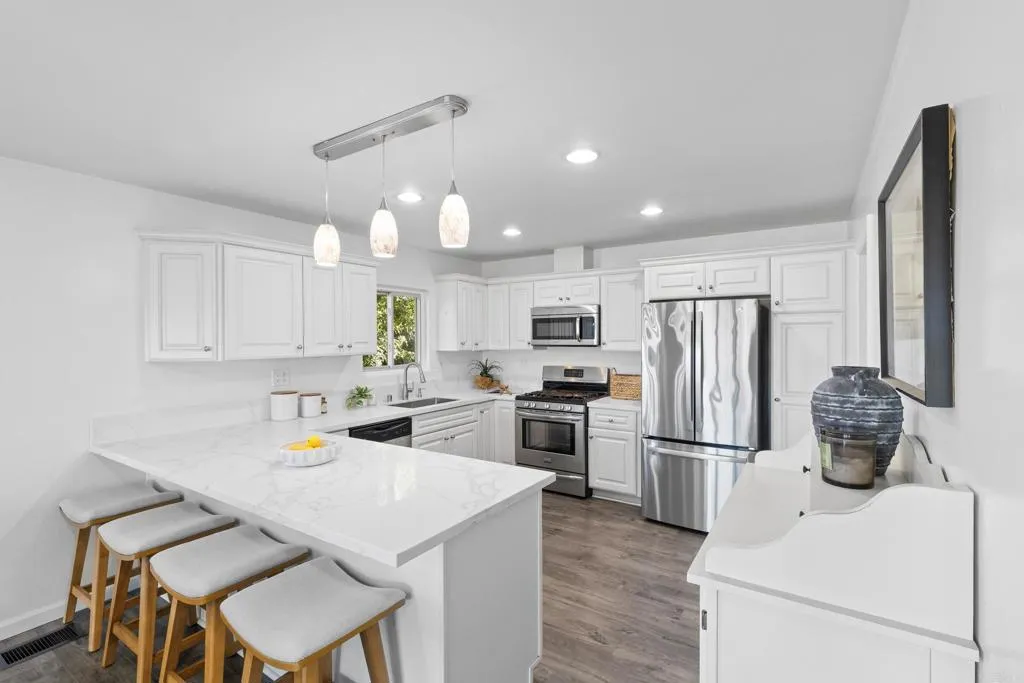 https://cdn.realtyfeed.com/cdn/127/306753771/296892d33419d2d6532ee890d723f7b1.webp