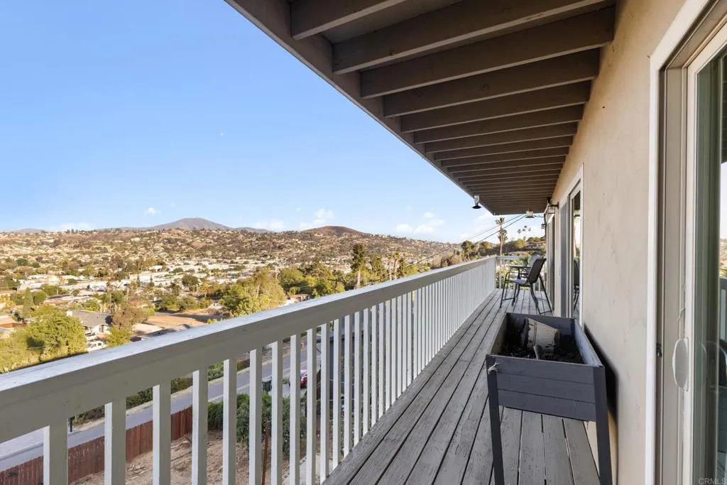 https://cdn.realtyfeed.com/cdn/127/306753771/2f992267bedf4b8fe7ca026278aa817c.webp