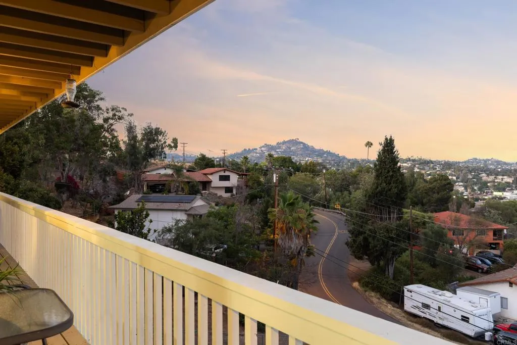 https://cdn.realtyfeed.com/cdn/127/306753771/951f77069fdefc17a60b1d760dc27493.webp