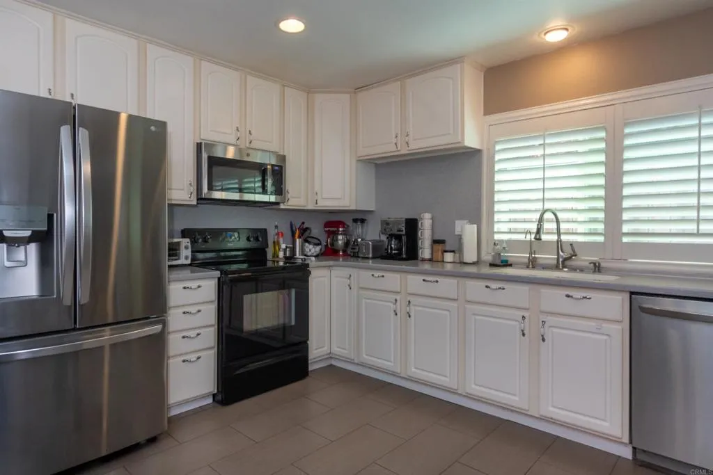 https://cdn.realtyfeed.com/cdn/127/306753779/a61829915fca30ddc5031b26b61dcbfd.webp