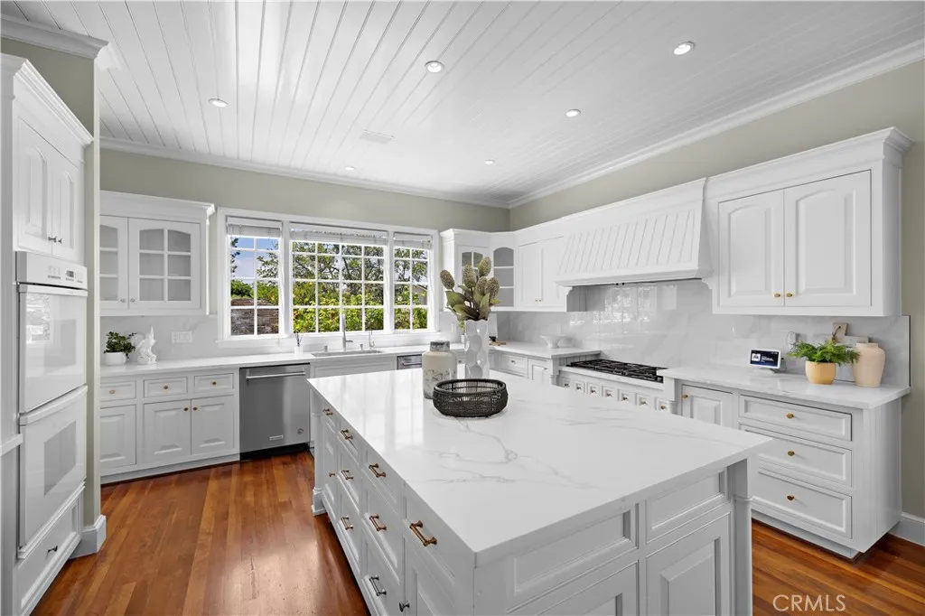 21 Emerald, Irvine, CA 92614 - Photo 2 of 56, Irvine, CA