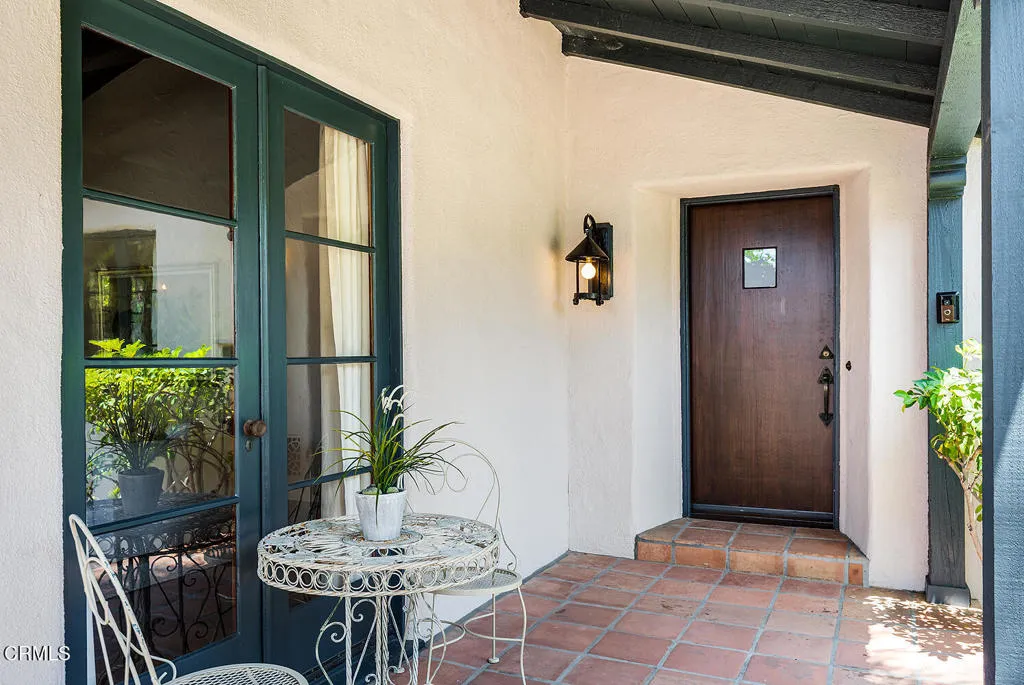 1265 N Holliston Avenue, Pasadena, CA 91104 - Photo 4 of 27, Pasadena, CA