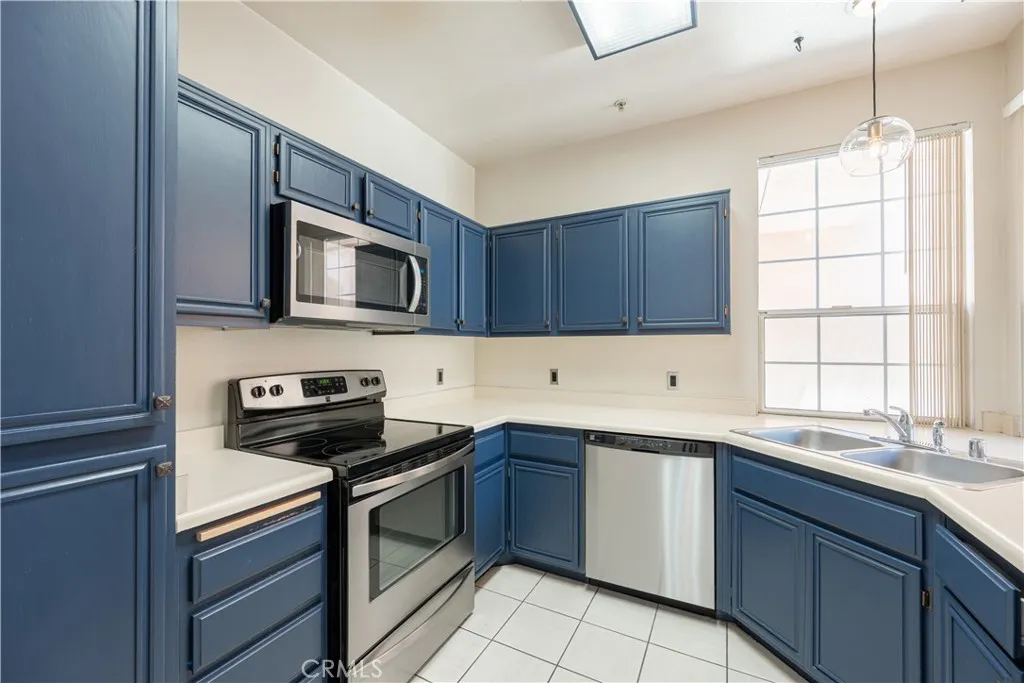 https://cdn.realtyfeed.com/cdn/127/306753835/73cd5b7916ac5dcd839a1e543b593c20.webp