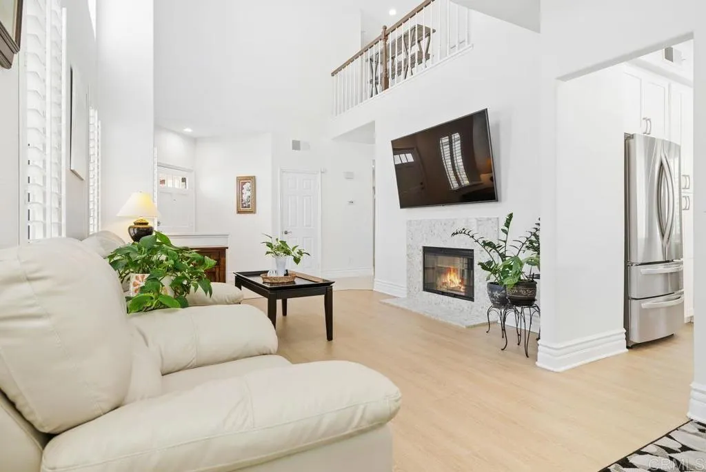 https://cdn.realtyfeed.com/cdn/127/306753890/d6dec42ca1e9ec9d426bb27b63a1153b.webp