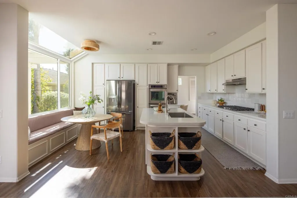 2819 Avenida Valera, Carlsbad, CA 92009 - Main photo, Carlsbad, CA