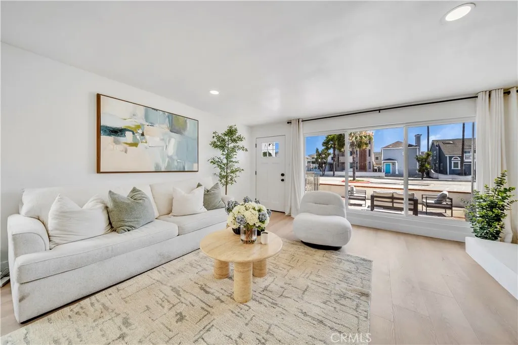 Newport Beach, CA 92661