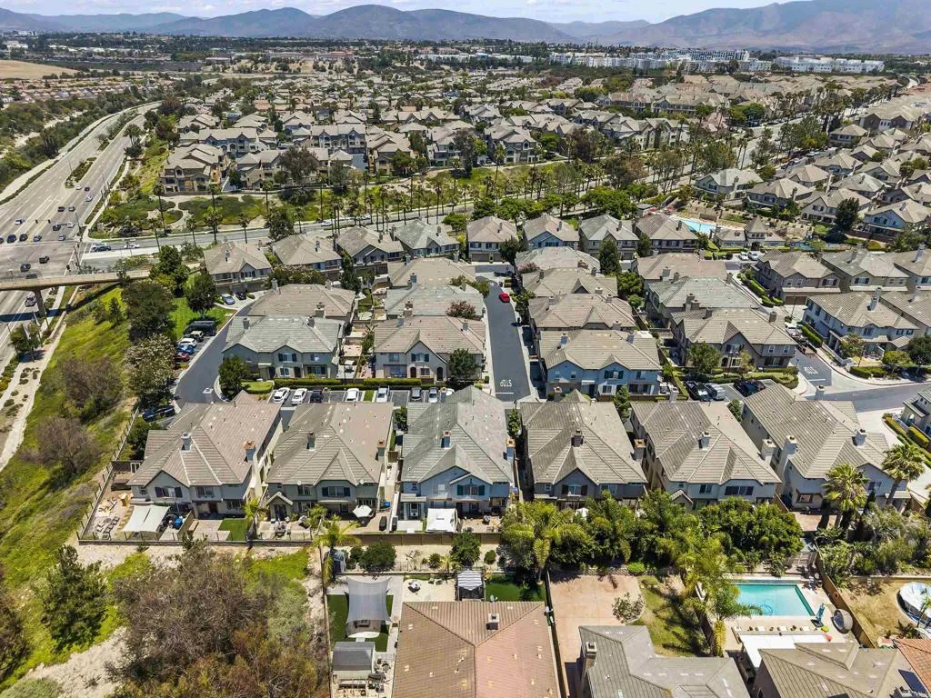 https://cdn.realtyfeed.com/cdn/127/306753974/1863fc62f4d8e11e8b1780819568430e.webp