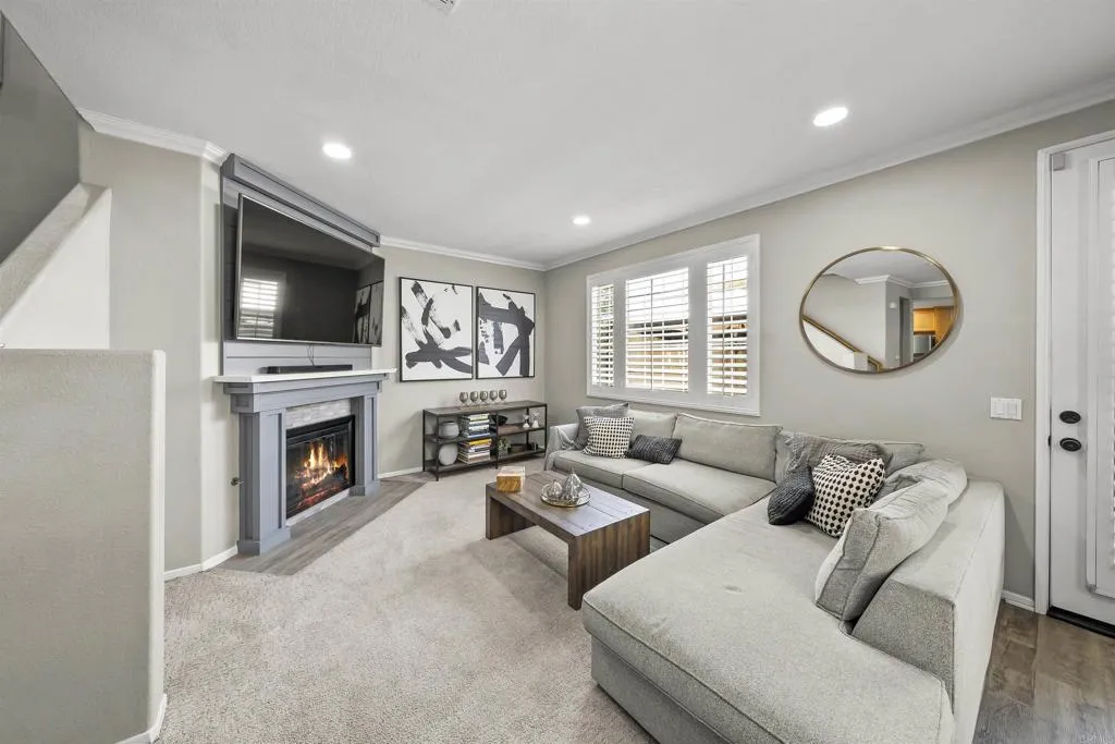 https://cdn.realtyfeed.com/cdn/127/306753974/7e048b2c841ad34ce5917d33f4e10f86.webp