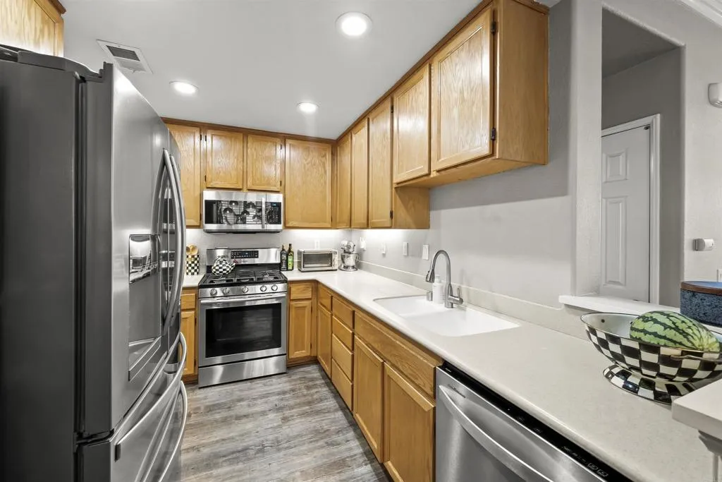 https://cdn.realtyfeed.com/cdn/127/306753974/8b28460e879bf335375854d8aebaa94b.webp