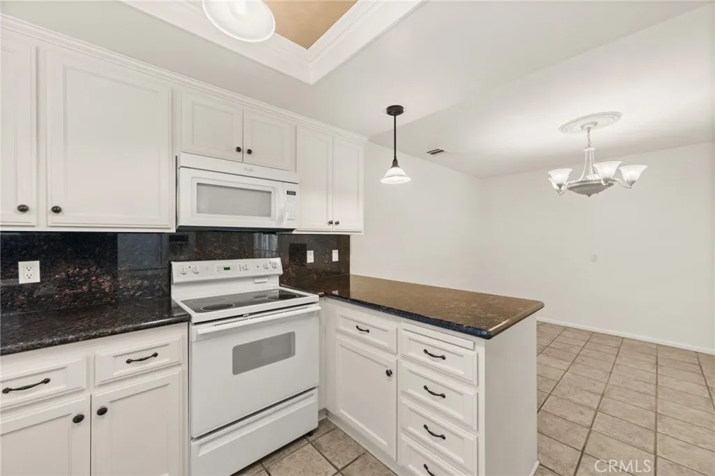 607 E Palm Avenue, Redlands, CA 92374 - Photo 5 of 25, Redlands, CA