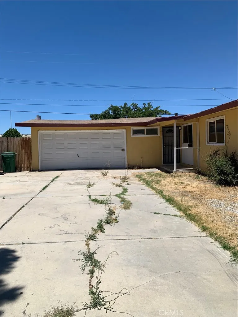 44727 W 21st Street West, Lancaster, CA 93536 - Photo 2 of 7, Lancaster, CA