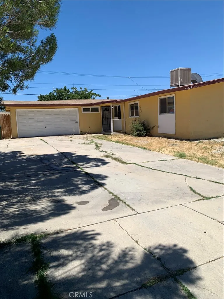 44727 W 21st Street West, Lancaster, CA 93536 - Main photo, Lancaster, CA