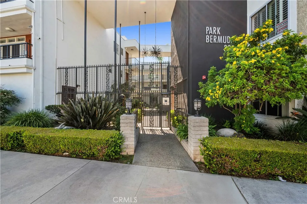 333 Junipero Avenue Unit 1c, Long Beach, CA 90814 - Photo 2 of 55, Long Beach, CA