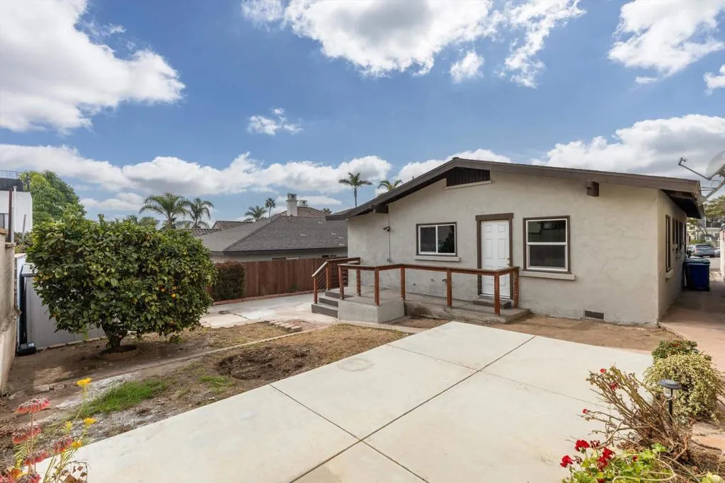 https://cdn.realtyfeed.com/cdn/127/306754001/69e388081445266aaeab987663dcdf30.webp