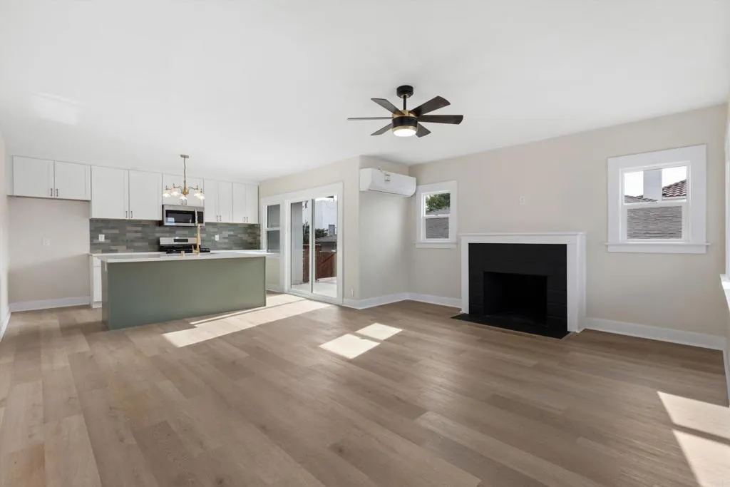 2453 Curlew St, San Diego, CA 92101 - Photo 3 of 15, San Diego, CA