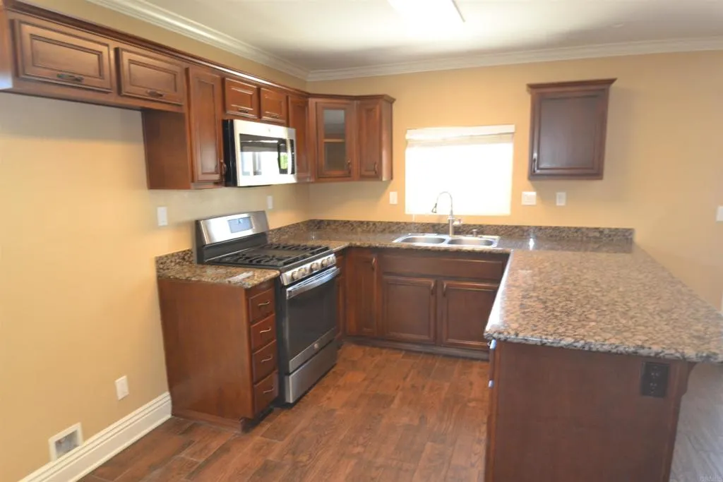Photo #8: PTP2604880 Listing: Photo #8