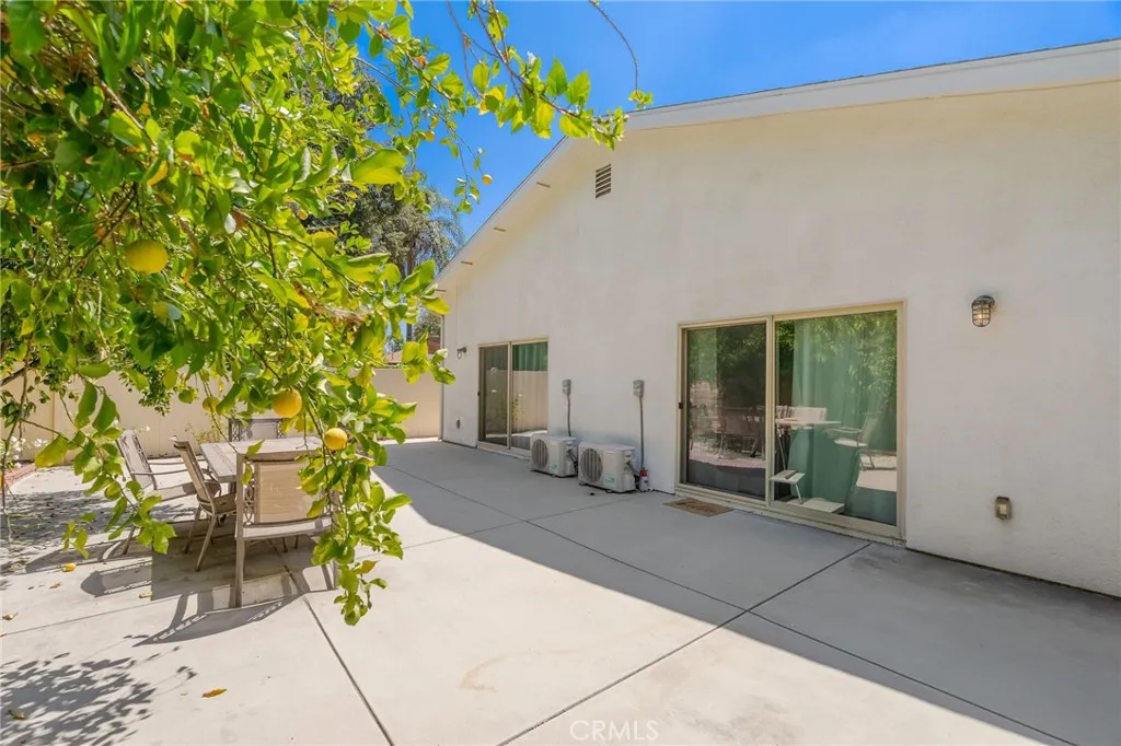 10228 Encino Avenue, Northridge, CA 91325 - Photo 5 of 11, Northridge, CA