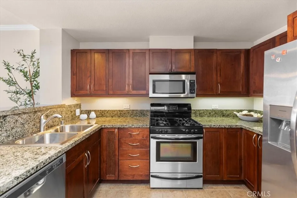 Photo #9: SW26139187 Listing: Photo #9