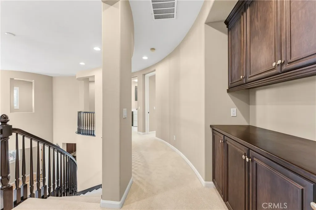 https://cdn.realtyfeed.com/cdn/127/306754044/22e7c506d6e787504ba5706e498c0977.webp