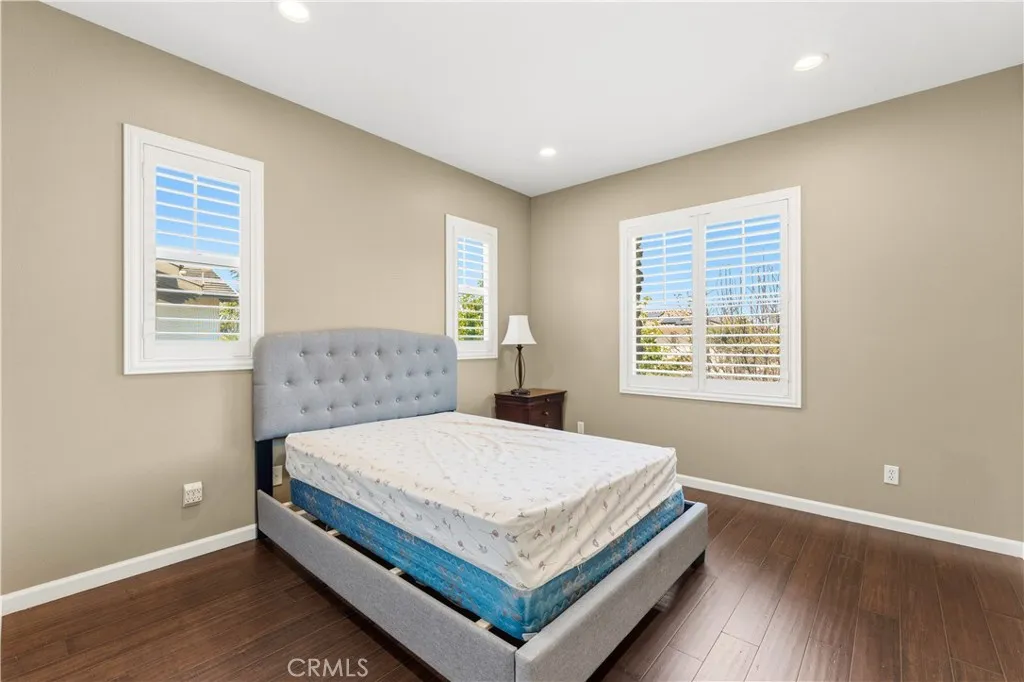 https://cdn.realtyfeed.com/cdn/127/306754044/3157908dcccab91ec727bb236e04b5be.webp