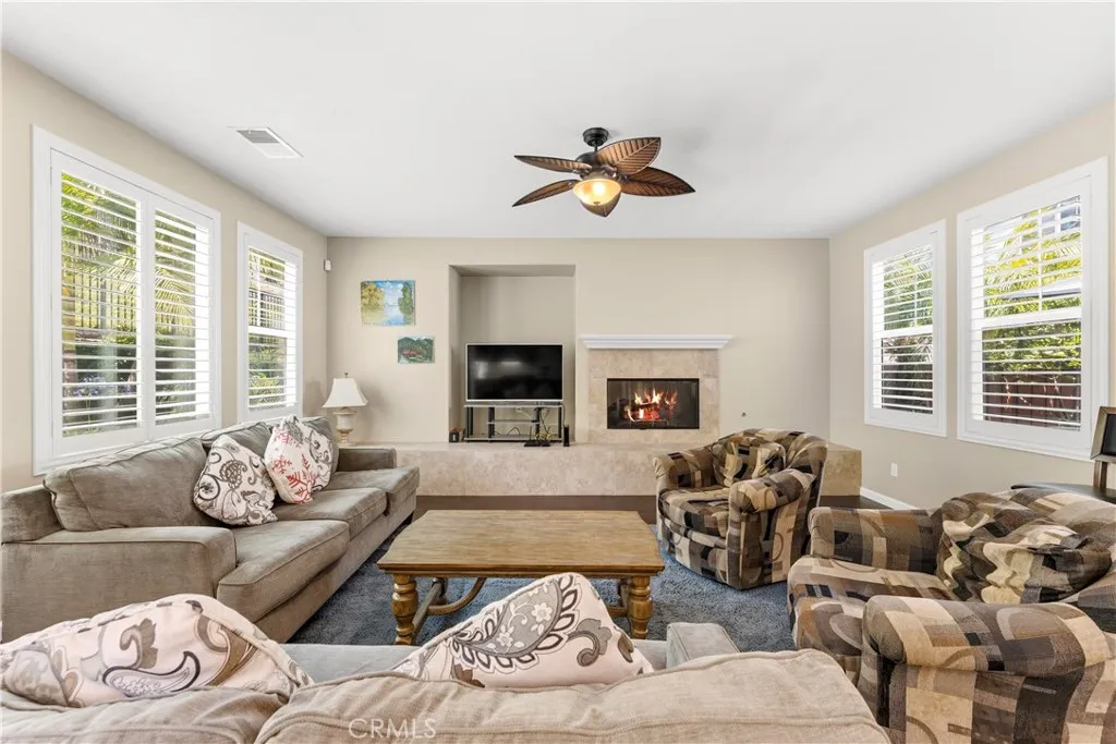 https://cdn.realtyfeed.com/cdn/127/306754044/a7c9d58afb4fb32496239ce48e8ead0e.webp