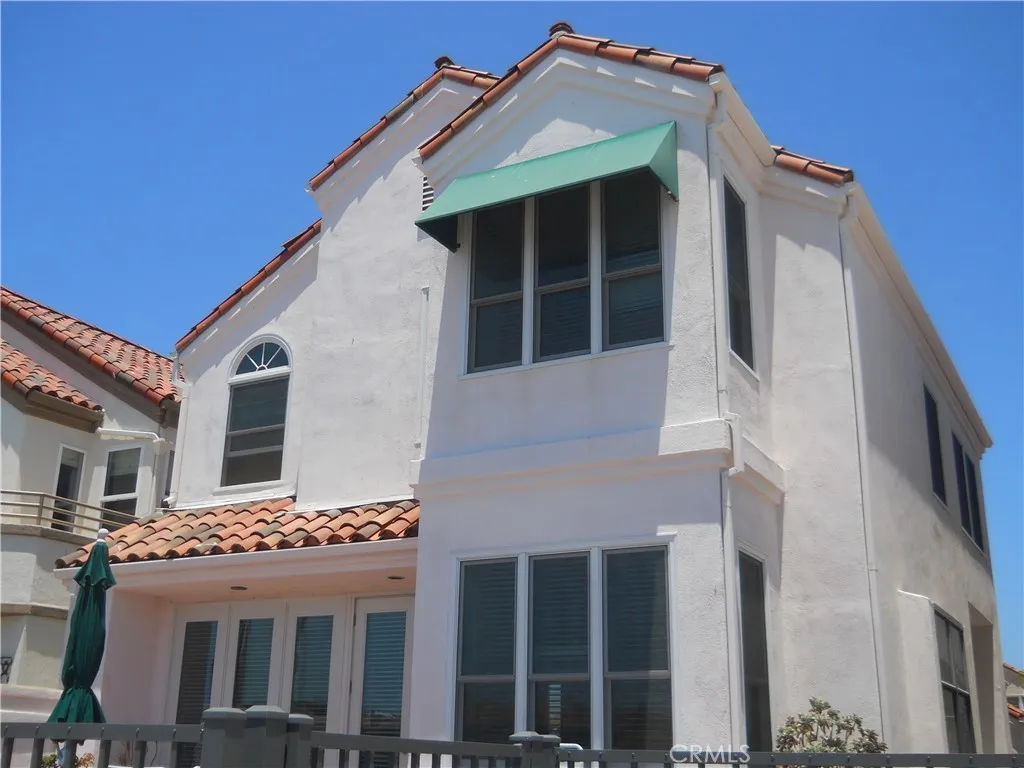 3172 Portofino Circle, Huntington Beach, CA 92649 - Main photo, Huntington Beach, CA