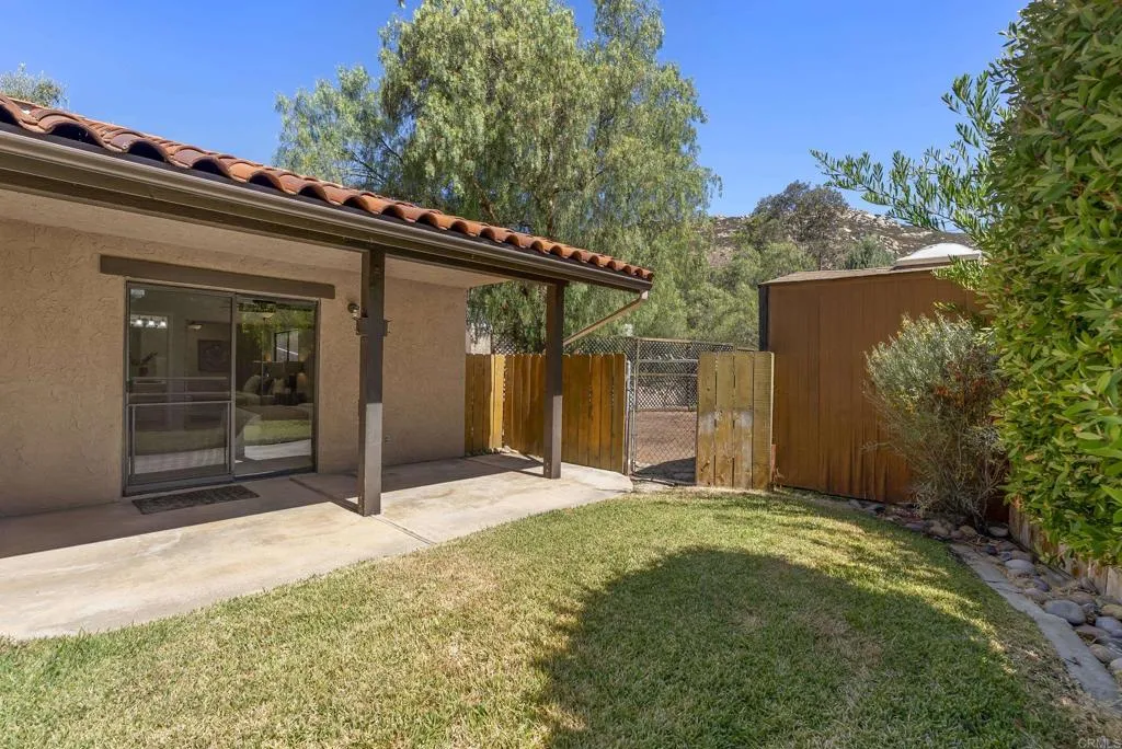 https://cdn.realtyfeed.com/cdn/127/306754075/1e37d159e4c186ad0bce6b36dcb5c4e1.webp