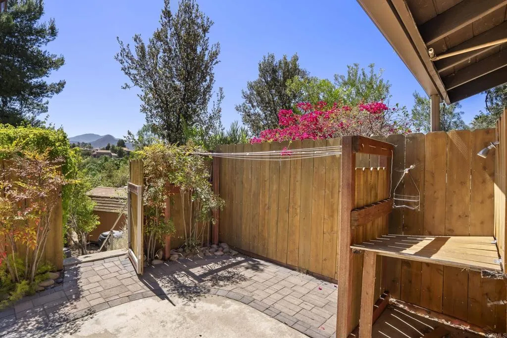 https://cdn.realtyfeed.com/cdn/127/306754075/392abf0dc1a1e0845e556e7968bb5acf.webp