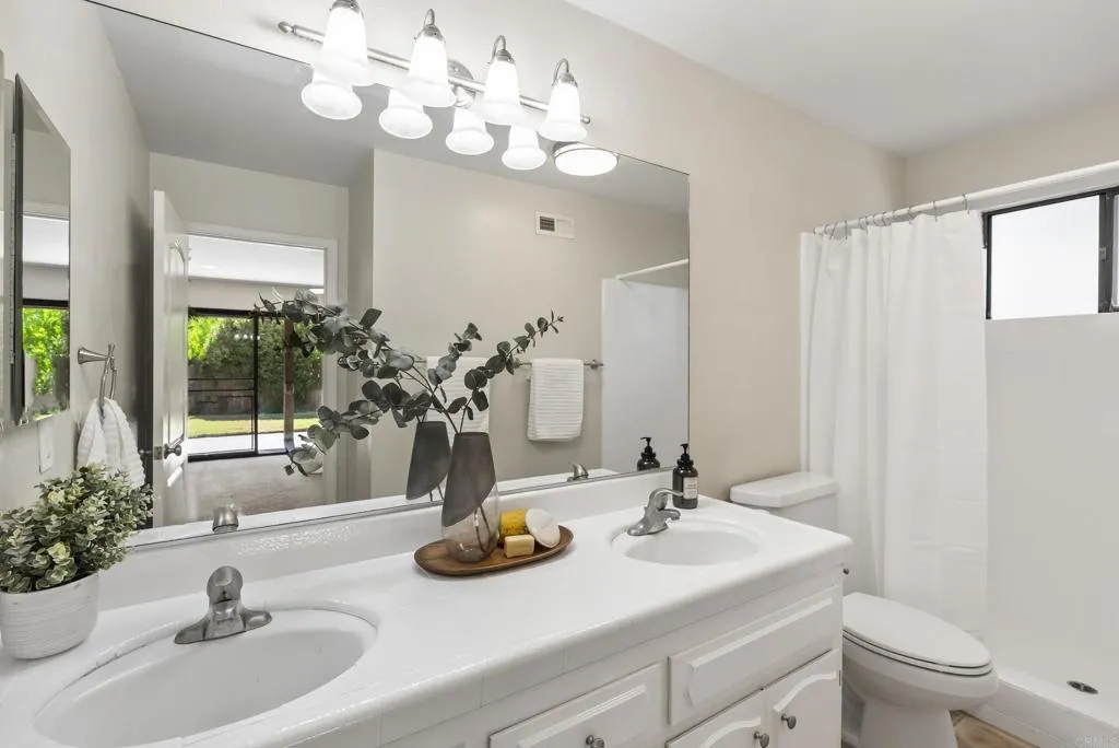 https://cdn.realtyfeed.com/cdn/127/306754075/3dfcbe3d614f6c5901438029b9f0697c.webp